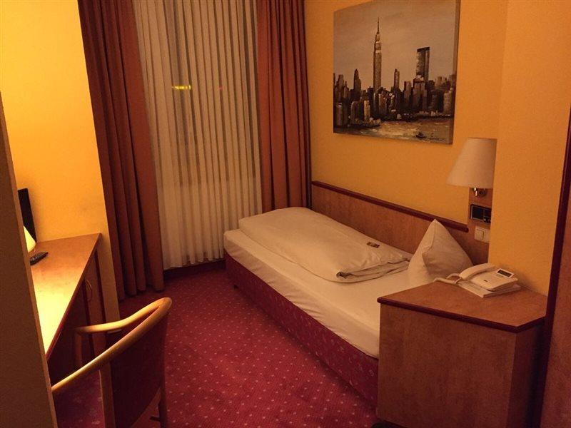 Astor Wuppertal