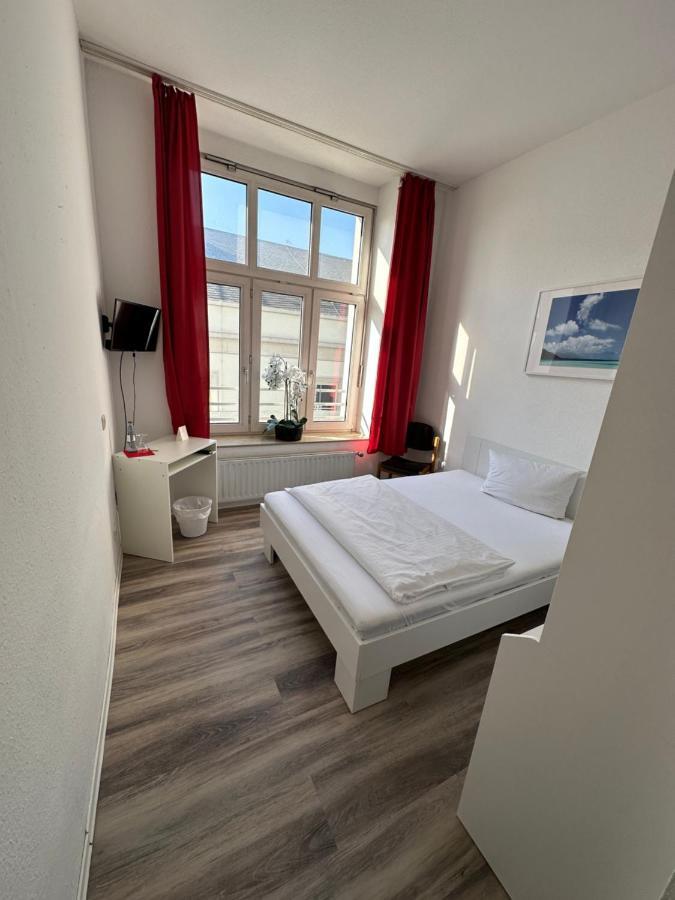 Astor 3* Wuppertal