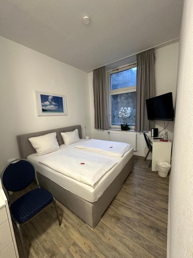 Astor 3* Wuppertal