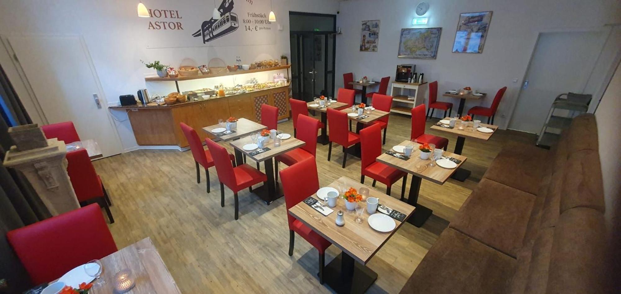 Astor 3*