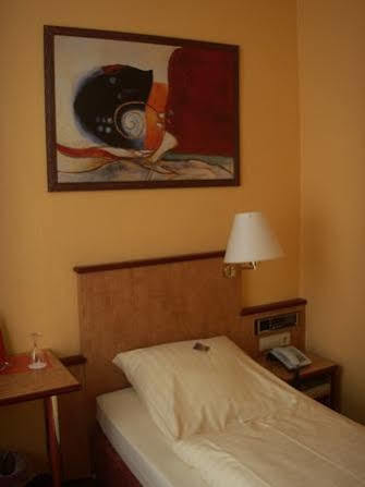 Astor Wuppertal